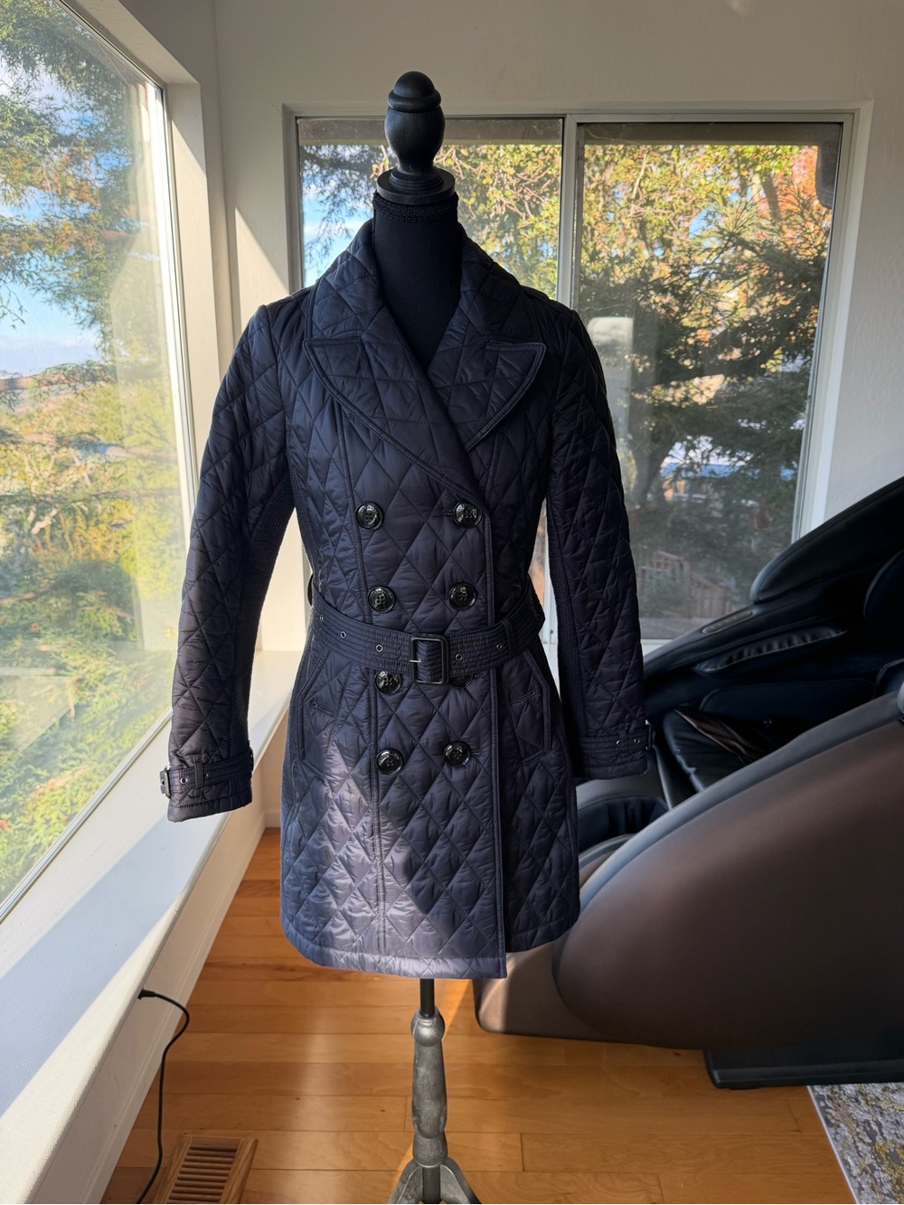 LIKE NEW Burberry Goldsmead Quilted Jacket Coat Ink Size Small